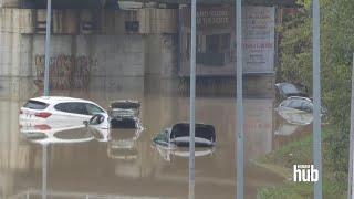 Maltempo in Emilia Romagna auto sommerse dallacqua a Borgo Panigale [upl. by Tessil962]