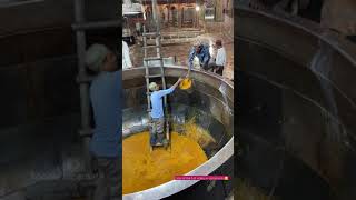 Worlds BIGGEST Kadai😱😱 4800 किलो की कड़ाई😳😳 ajmerdargah indianstreetfood shorts dargah ajmer [upl. by Tebor]