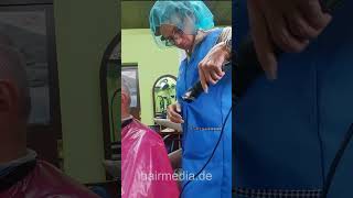 6222 Barberette Dzaklina barberetteinrollers hairnet haircut osterclippers [upl. by Dymoke268]