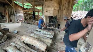 Sawmilling Hardwoods  Cutting Tough Dense Logs into HighQuality Pallet Boards [upl. by Carolina]