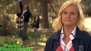 Parks and Recreation S01E03 The Reporter  Review [upl. by Menides]