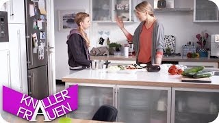 Wer ist Jonas subtitled  Knallerfrauen mit Martina Hill  Die 3 Staffel [upl. by Mahala]