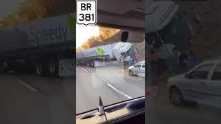 Acidente na BR 381Fernão Dias em Itaguara MG [upl. by Erminna]