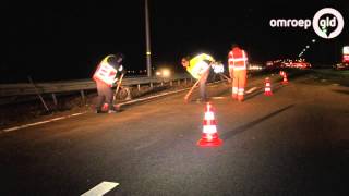 Ongeval op A1 bij Hoevelaken snelweg afgesloten [upl. by Arabrab343]