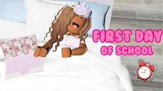 TEENS FIRST DAY OF SCHOOL Bloxburg Roleplay Roblox [upl. by Nayk]