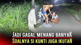 PRANK KUNTILANAK TERBARU  GANGGUIN ORANG LAGI PACARAN  FUNNIEST GHOST PRANK [upl. by Nomla]