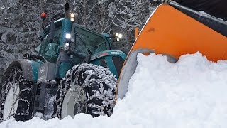 Schneeräumen extrem mit Fendt 724 Vario  snow plowing extreme  Lohnunternehmen Schreibmaier [upl. by Nawd636]