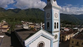 Contratación Santander Iglesia Colegio Cementerio vista aérea [upl. by Duthie]