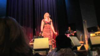 Leah Tysse quotTender Rainquot live at Yoshis by SoundChaserStudioscom [upl. by Pelag]