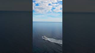 Tollycraft 44 just cruising water boating boatlife luxuryyachting motoryacht calmwaters [upl. by Felicio]