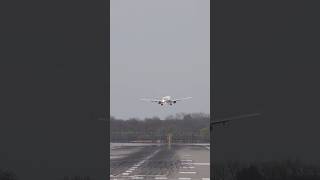 ✈️💀Air Europa 73785p crosswind landing🔥 aviation viralvideo shortsfeed crosswind [upl. by Hsu970]