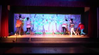 Blancanieves y los 7 enanitos teatromusical Colegio Gibraljaire 29042014 [upl. by Koball]