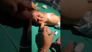 newborn baby blood collection🙏🙏ytshortsviralvideoshortsyoutubeshortstrendingdivyaverma2401 [upl. by Klecka]