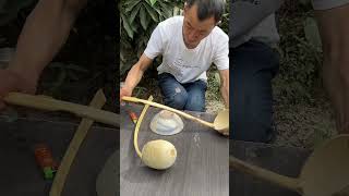 Make a longhandled spoon from bamboo roots [upl. by Bound]