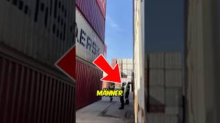 Tier Aus Schiffscontainer Gerettet 😱 [upl. by Rebe310]