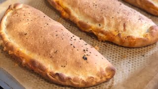 وصفة سهلة و صيفية بيتزا كالزون بالتونة  Pizza calzone recette facile super idée d un repas facile [upl. by Bivins]