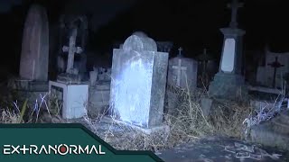 Una sombra en el cementerio  Extranormal [upl. by Laden]