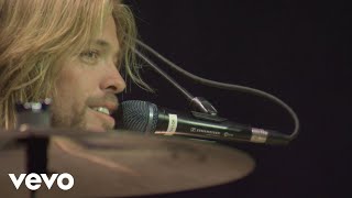 Foo Fighters  Cold Day In The Sun from Skin And Bones Live in Hollywood 2006 [upl. by Chilson]