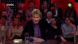 Matthijs van Nieuwkerk wordt niet goed bij De Wereld Draait Door 5 december 2011 DWDD [upl. by Baram]