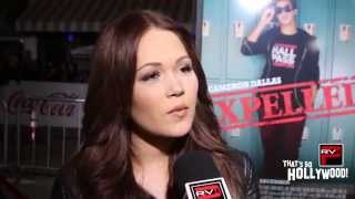 Kelli Berglund Reveals Who She Watches On Vine Fave Social Media Star Christmas Wish amp More [upl. by Malilliw]