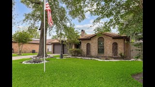 206 Blackwater Lane  Houston Real Estate [upl. by Anderegg]