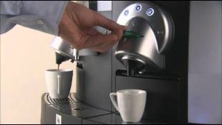 Nespresso GEMINI CS200 [upl. by Watt]