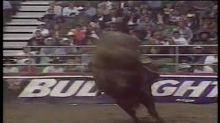 Corey Navarre vs Hunch Back  98 PBR Calgary 87 pts [upl. by Ennove780]