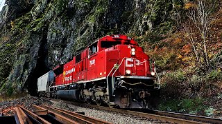 BIG BUSY TRAINS DOUBLE EMD’s amp EX CITIRAIL’S PULL FREIGHT THRU THE YALE TUNNELS [upl. by Boatwright]