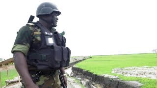 Lutte contre Boko Haram  au Cameroun une tranchée contre les kamikazes [upl. by Hagerman205]