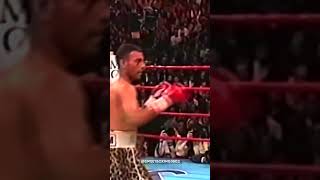 La gran victoria de Marco Antonio Barrera sobre Naseem Hamed [upl. by Dorlisa31]