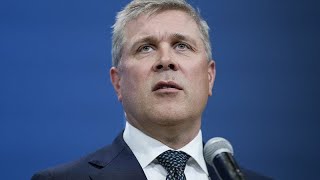 Islanda premier Benediktsson annuncia lo scioglimento della coalizione di governo [upl. by Yeltneb284]