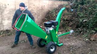 RSL engineering 15hp 5 inch woodchipper in action [upl. by Goody]