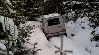 Off Road Mercedes G 300 Turbo Diesel in Snow 奔驰G级越野雪 [upl. by Airahcaz199]