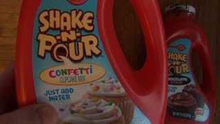 Betty Crocker Shake N Pour Liquid Cupcakes [upl. by Anyotal]