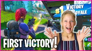 GETTING MY FIRST VICTORY ROYALE [upl. by Sarge]