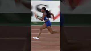 Perfect pass 😤 worldathleticschamps running sports usa relay [upl. by Carnes]