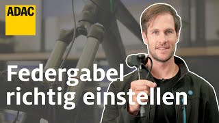 So stellt ihr die Federgabel beim Fahrrad richtig ein  Einfach Selber Machen  ADAC [upl. by Allayne]