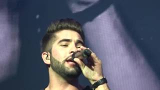 Kendji quot Ou va le monde quot 7 février 2017 en concert à Marseille [upl. by Leyla]