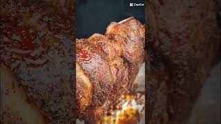 Pork shoulder on the Masterbuilt gravity series grill food eating dinner [upl. by Nodnerb]