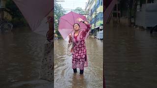 বৃষ্টিতে কাজে যাওয়ার সময় যা হয় 🥲 banglacomedy akhikiduniya rainyday viralvideos funny [upl. by Ayotnom]