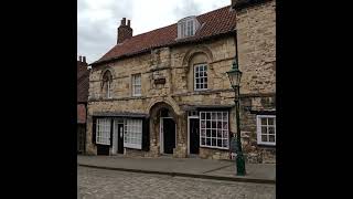 The Jews House in Lincoln  Its just beneath the famous Steep Hill  Built around 1170 [upl. by Highams]