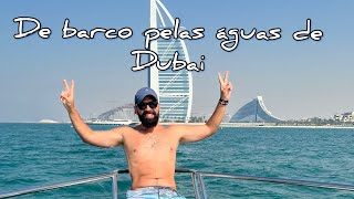 De barco pelas águas de Dubai [upl. by Leahcimed]