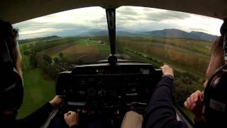 Yverdon aérodrome LSGY  décollage et atterrissage sur la piste en herbe 23 [upl. by Naquin]