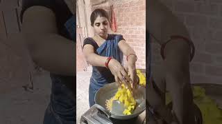 Anken band karke jo ek chehra ❤️❤️cooking village kadduki sabji [upl. by Nim895]