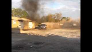 Truck does doughnuts with a Camper Trailer [upl. by Luas]