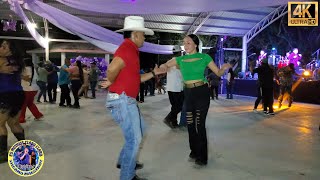 Bailando puras Cumbias Salvajes y al puro estilo Motivos en El Carmen 🔥💥 [upl. by Brice]