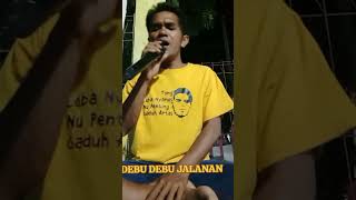 Karaokean Debu debu jaLanan dangdut hiburankaraoke debudebujalanan [upl. by Adneral]