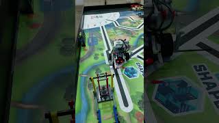 LEGO MİNDSTORMS EV3  LİNE FOLLOWER CODE FIRST TRYlegorobotkeşfetrobotics3dprintingtrending [upl. by Sparkie]