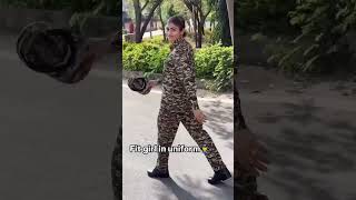 Sports girl in uniform 🫰♥️💐wardilover crpf sports shortsvideo viralvideo [upl. by Arihsat]