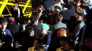 160114 EXO reaction to SEVENTEEN 아낀다Adore U  Seoul Music Awards [upl. by Imray]